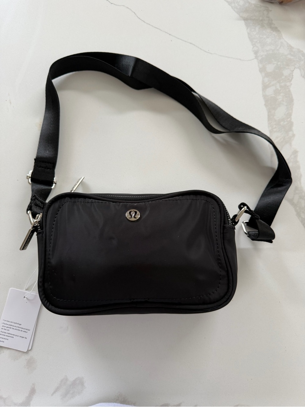 Lululemon Crossbody Camera Bag in black